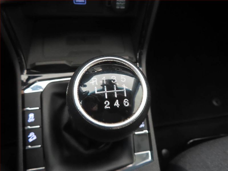 SsangYong Korando (2023) 1.5 T-GDI, Serv.kniha - fotka 13 z 16
