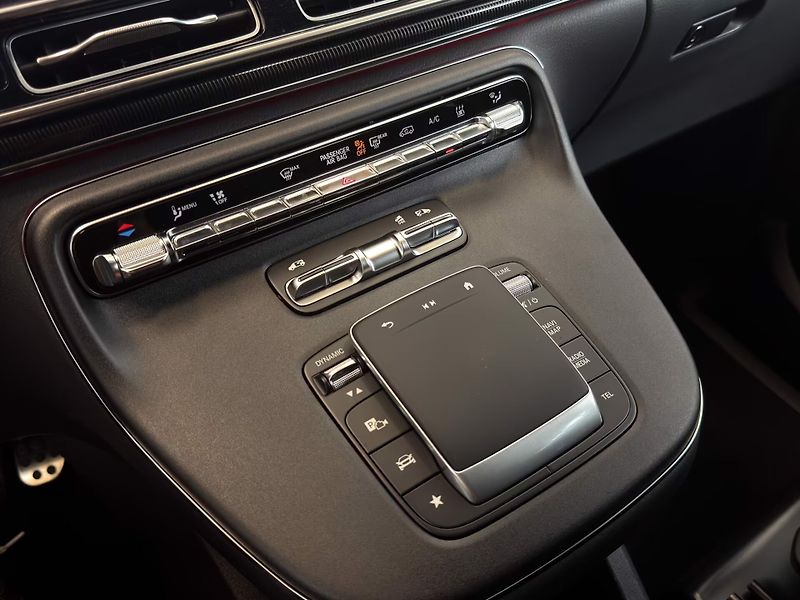 Mercedes-Benz Třídy V 300d 4M Taž NezTop El.dveře - fotka 15 z 19
