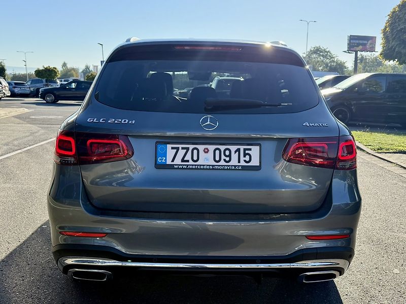 Mercedes-Benz GLC (2021) 220 d 4MATIC SUV - fotka 7 z 46