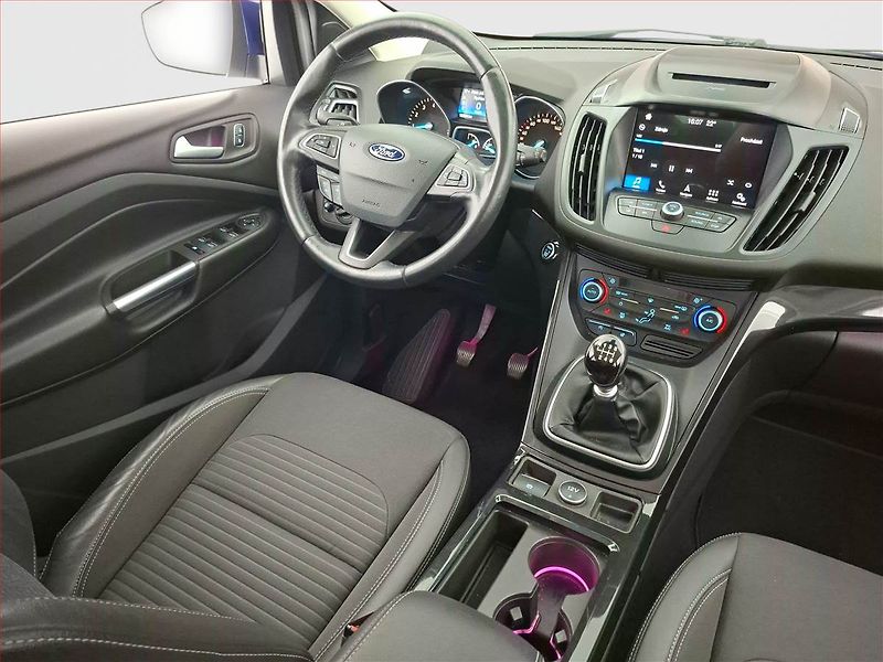 Ford Kuga (2018) 1.5 EcoBoost, Navi, Tempomat - fotka 7 z 20