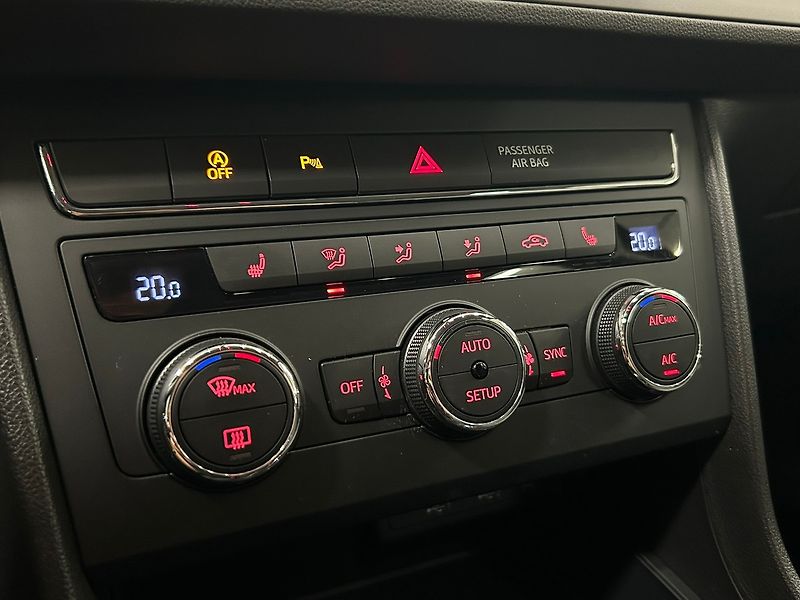 Seat Leon (2020) 1.5 TGI MAN 2020 | Záruka - fotka 43 z 50