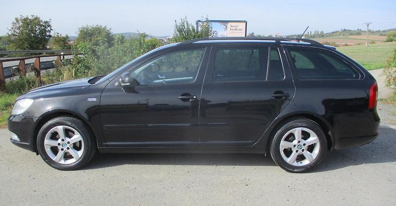 Škoda Octavia 1.2 TSi*TAŽNÉ*L+Z PNEU*VÝHŘEV - fotka 10 z 43
