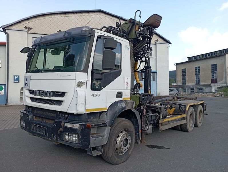Iveco (2009) 450 kontejner+ruka - fotka 2 z 23