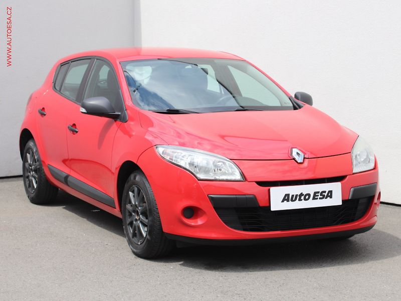 Renault Mégane (2010) 1.6i, 1.maj,ČR - fotka 1 z 3