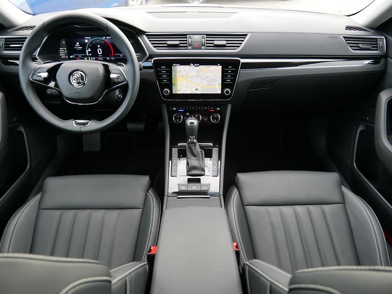 Škoda Superb - fotka 5 z 25
