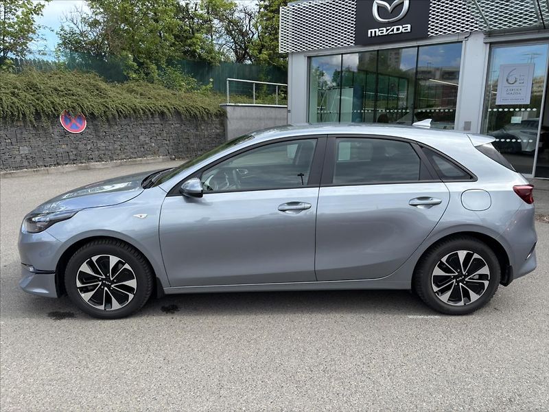 Kia Ceed 1,5 TGDi AT Spin 1.ČR ZÁRUKA - fotka 2 z 39