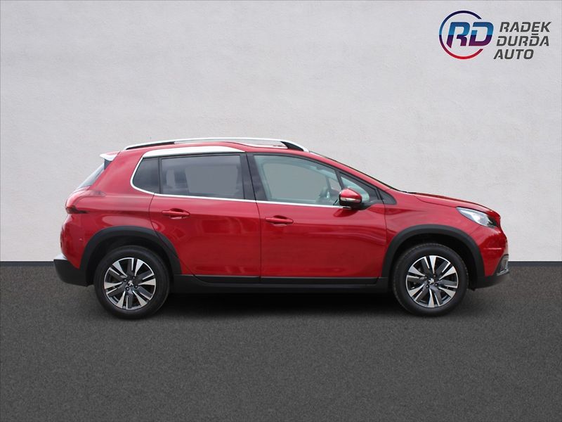 Peugeot 2008 1,2 110K  ČR,1.MAJ,DPH,ALLURE - fotka 4 z 28