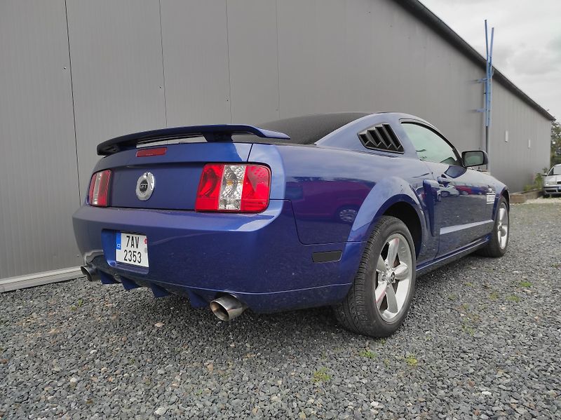 Ford Mustang REZERVACE  - fotka 7 z 19
