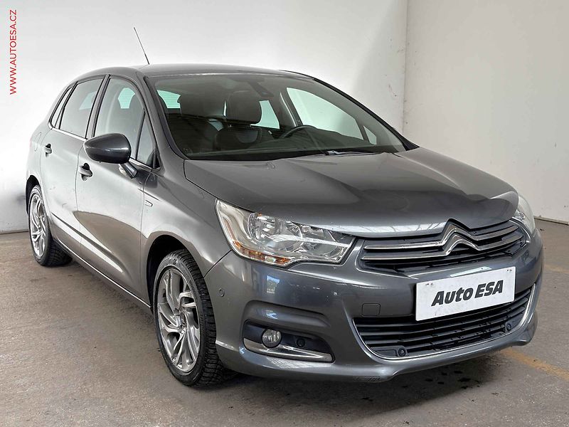 Citroën C4 (2012) 1.6i, 1.maj, AC, výhřev sed. - fotografie inzerátu