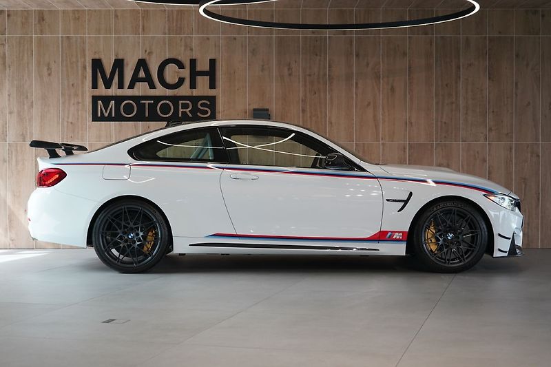 BMW M4 GTS DTM Champion Edition - fotka 10 z 44
