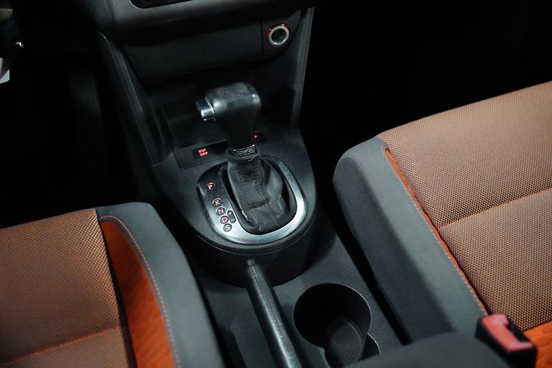 Volkswagen Touran - fotka 22 z 25