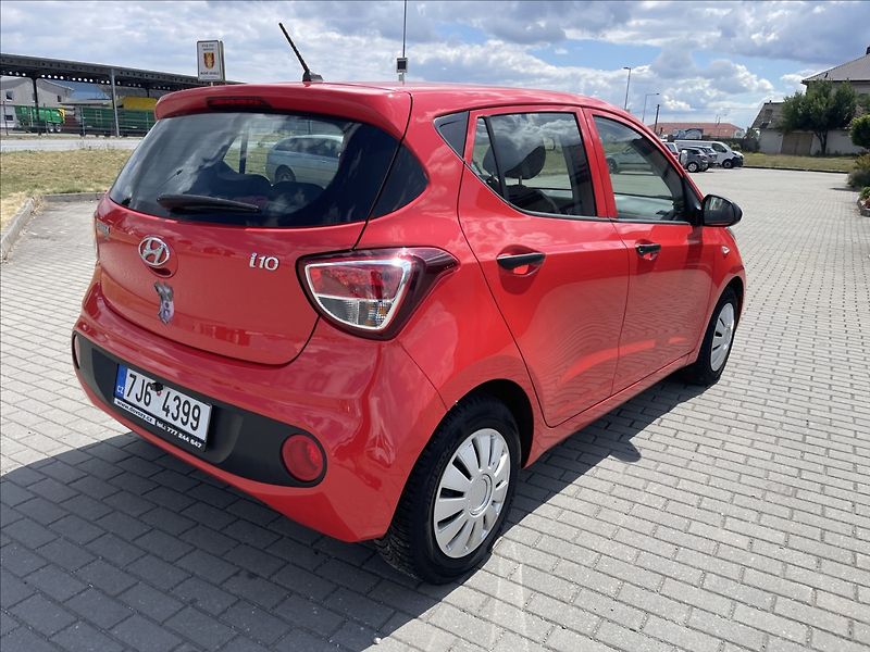 Hyundai i10 1,0 i 49kw ESP CZauto 1maj. - fotka 33 z 35