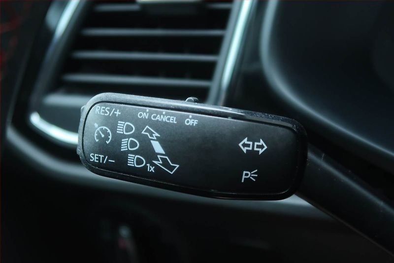 Seat Leon (2017) 1.4 TSI, Kůže, Tempomat - fotka 22 z 23