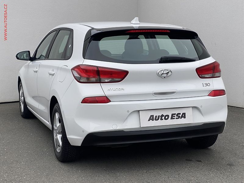 Hyundai i30 (2020) 1.6CRDi, ČR, Comfort - fotka 6 z 19