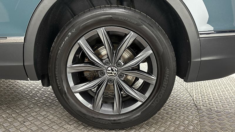 Volkswagen Tiguan Allspace 2.0 TDI DSG Life - fotka 19 z 29