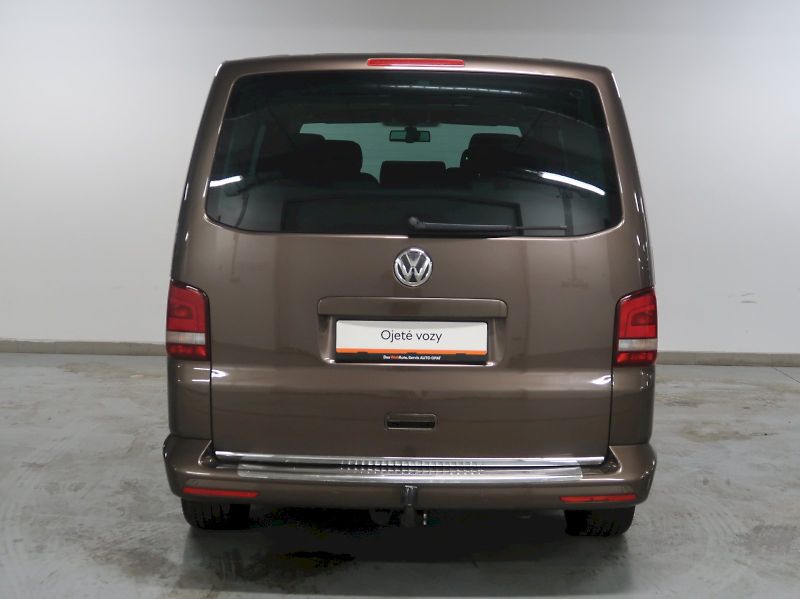 Volkswagen Multivan (2013) LIFE 2.0TDI 132KW 7MÍST - fotka 9 z 30