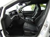 Volkswagen Golf Variant R-Line People 2,0 TDI - náhled 19