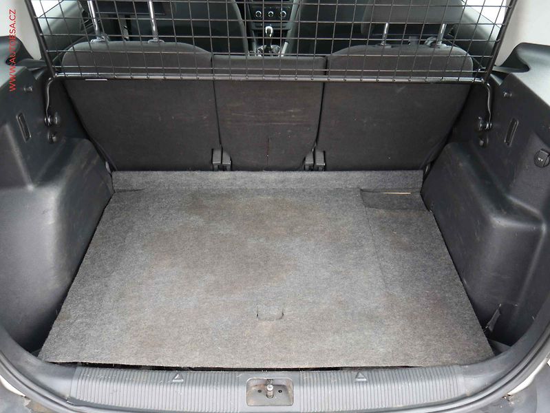 Škoda Yeti (2011) 2.0 TDI 4x4, ČR, AC, tažné - fotka 7 z 14