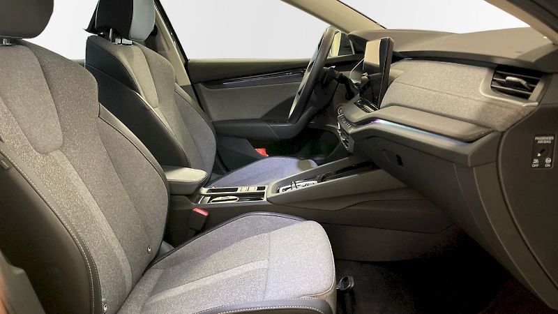 Škoda Octavia (2024) kombi Top Selection 1.5TSI 110 - fotka 13 z 33