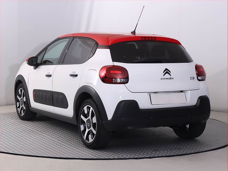 Citroën C3 (2017) 1.2 VTi, Serv.kniha, Navi - fotka 4 z 20