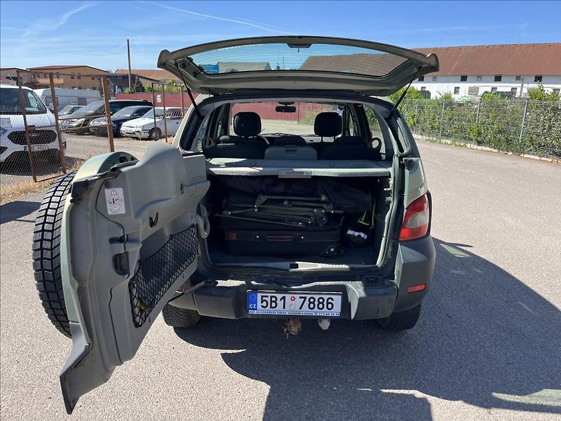 Renault Scénic 2.0 i 16V 4x4 TAŽNÉ STK 2/2028 - fotka 26 z 29