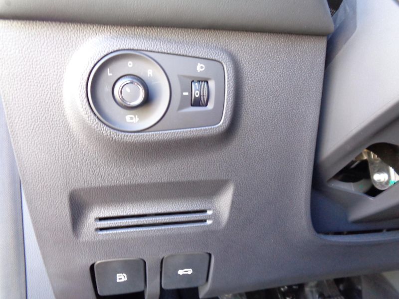 MG ZS 1,5 106 PS, Ess-plus, MÁLO KM! - fotka 12 z 27