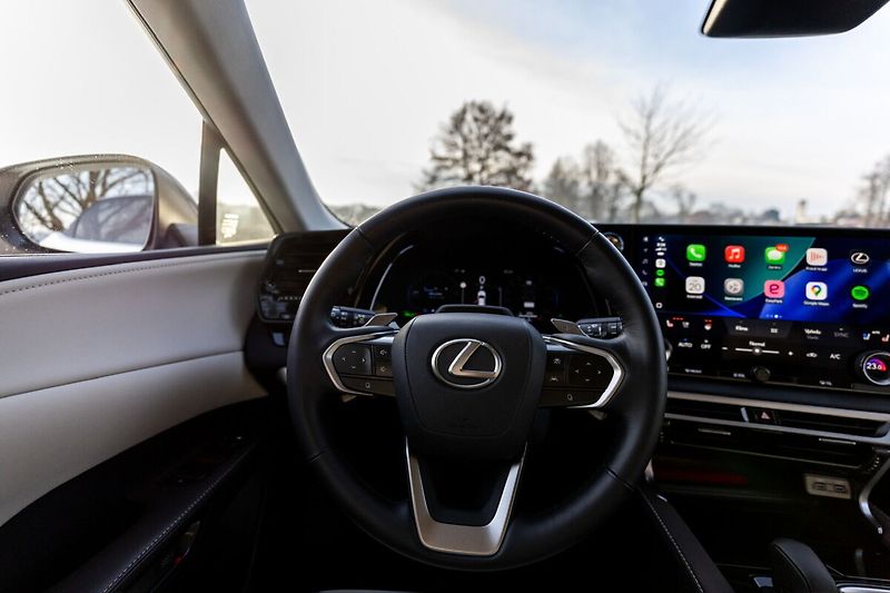 Lexus RX 450h plus 450h+ 2,5 PHEV F SPORT DESIGN - fotka 14 z 30