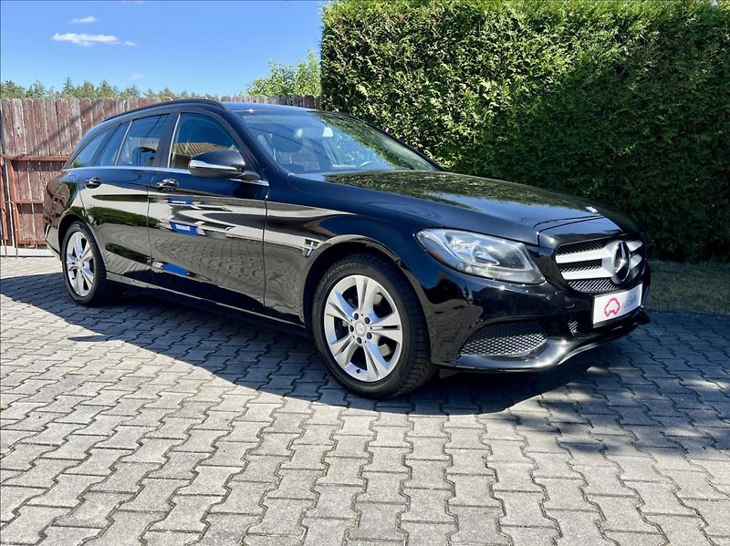 Mercedes-Benz Třídy C C 180 d - fotka 8 z 46