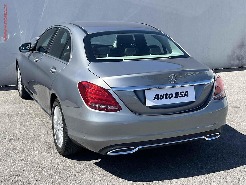 Mercedes-Benz Třídy C (2015) C 180, servis.kniha - fotka 6 z 15