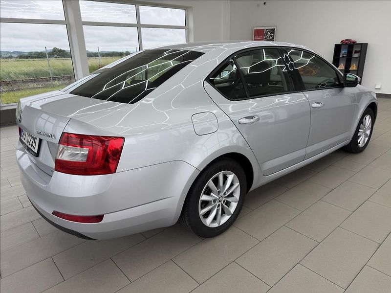 Škoda Octavia 1,6 TDi,digiklima,vyhř.sed,tem - fotka 5 z 25