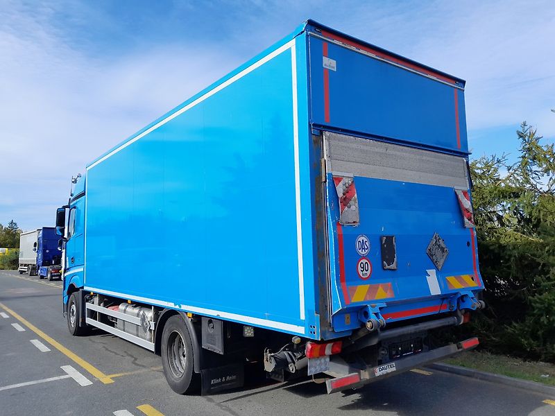 Mercedes-Benz Actros 1848 ADR Retarder - fotka 3 z 39