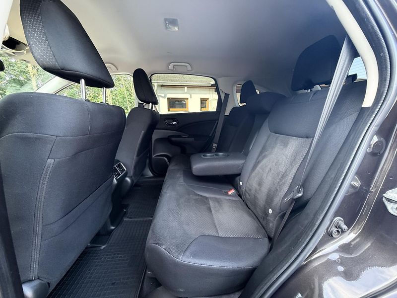 Honda CR-V 1.6I DTEC Elegance 4WD - fotka 21 z 23