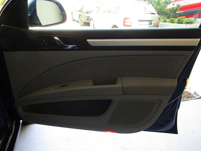 Škoda Superb (2011) 2.0 TDI CR 103kW - fotka 28 z 42