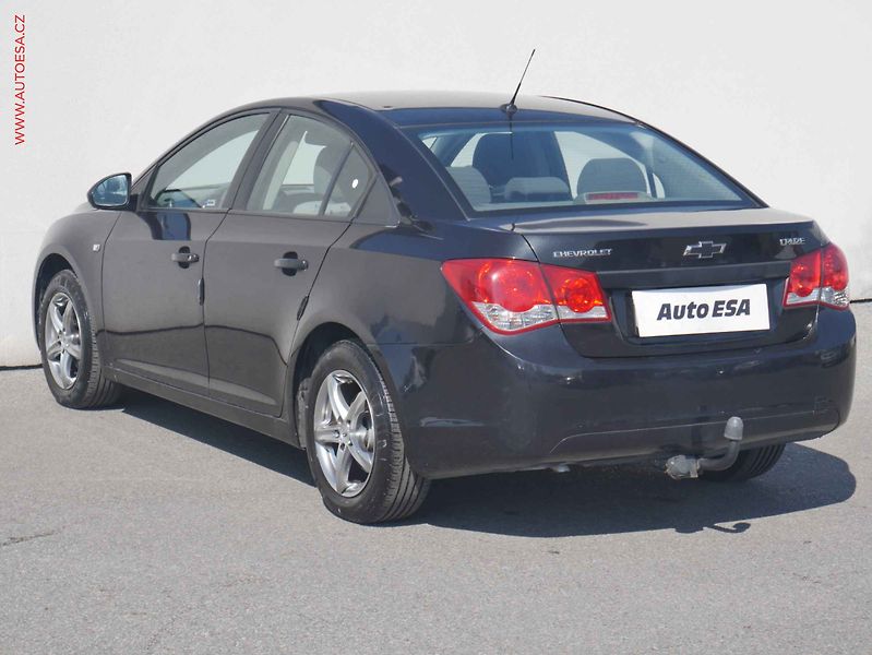 Chevrolet Cruze (2009) 1.6i, ČR, AC, tažné - fotka 6 z 14