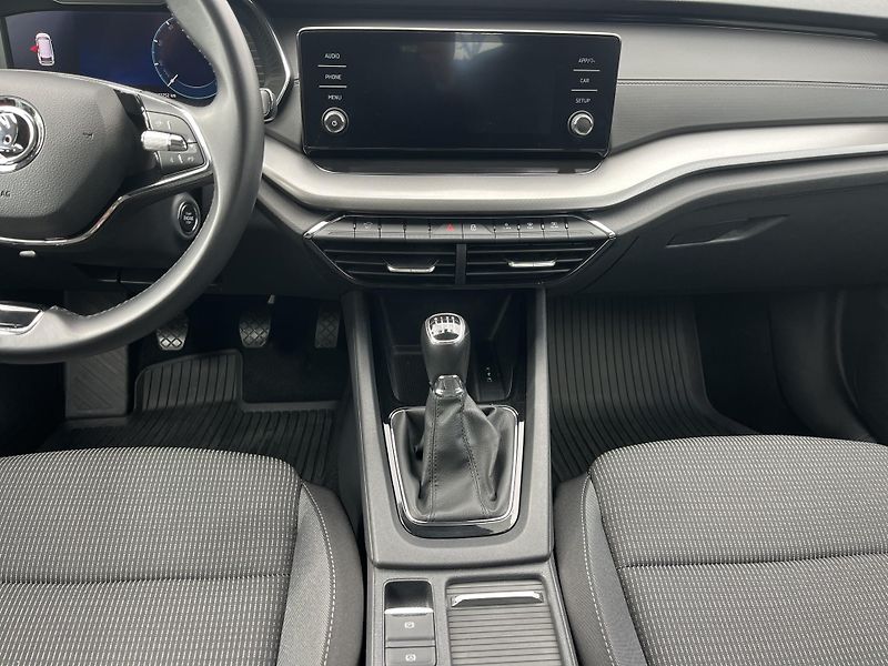 Škoda Octavia (2021) 1.5Tsi 110Kw Virtual cocpit - fotka 19 z 20