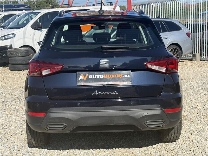 Seat Arona 1,0 TSI DSG 81kW 39.000Km - fotka 6 z 33