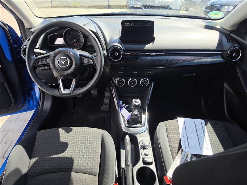 Mazda 2 1,5 Skyactiv G75 33tkm NAVI ST - fotka 27 z 43