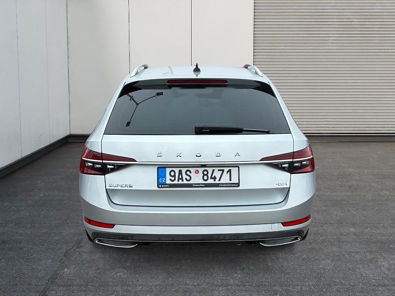 Škoda Superb (2023) L&K 2.0TDI 147kW DSG TAŽNÉ CZ - fotka 5 z 11