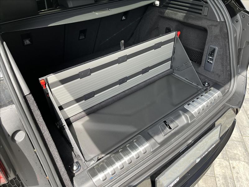Land Rover Range Rover Sport (2026) 3,0 D300 DYNAMIC SE - fotka 6 z 35