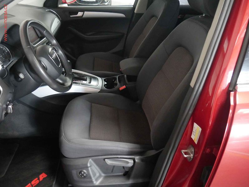 Audi Q5 (2011) 2.0 TDI quattro, ČR, AT - fotka 9 z 20