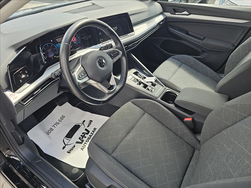 Volkswagen Golf 8 2,0TDi 110KW DSG STYLE - fotka 10 z 41