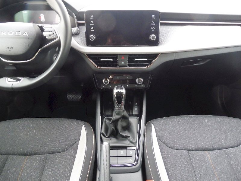 Škoda Kamiq (2025) Top Selection 1,5 TSI 110kW DS - fotka 11 z 29