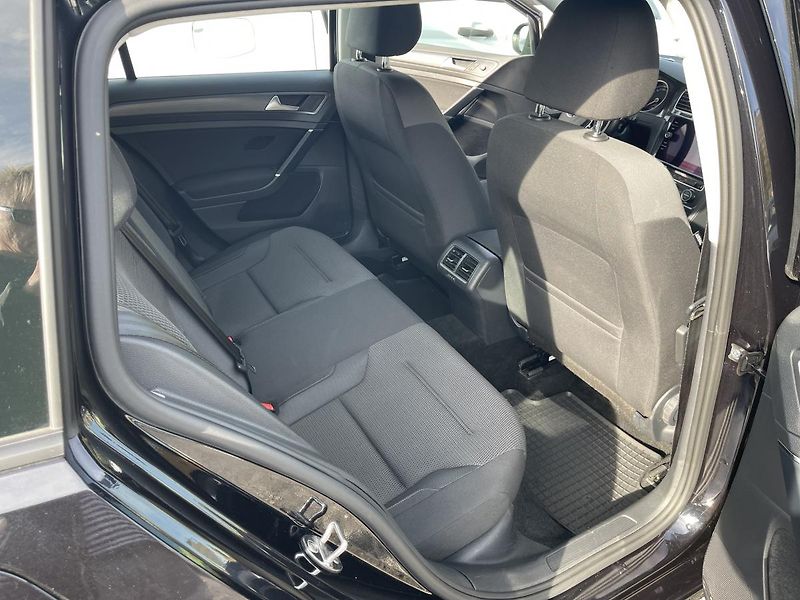 Volkswagen Golf Variant 1.5 TSi 110kW NEHAVAR-DPH-ČR ! - fotka 23 z 41
