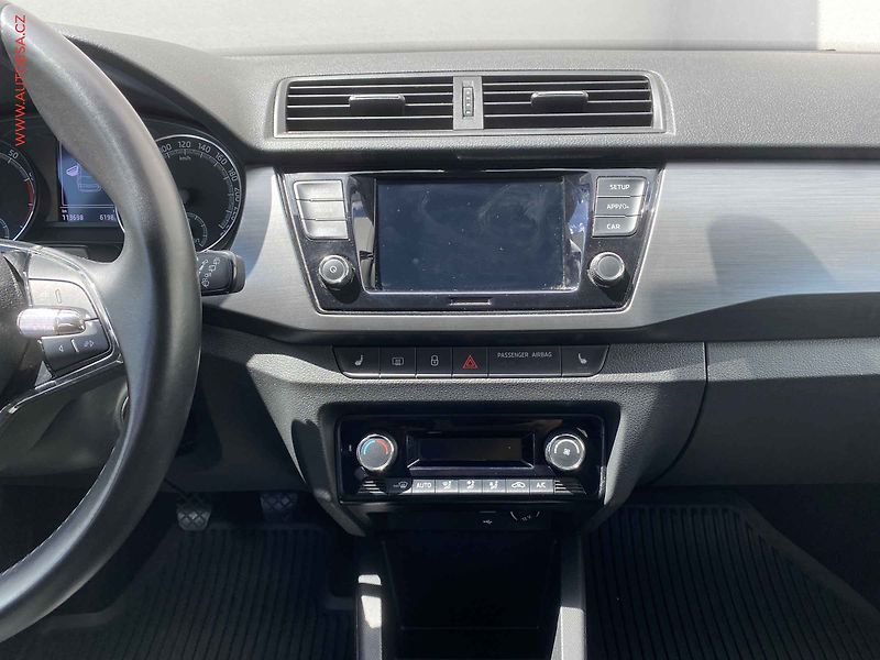 Škoda Fabia (2021) 1.0 TSi, 2.maj,ČR, Style - fotka 12 z 16