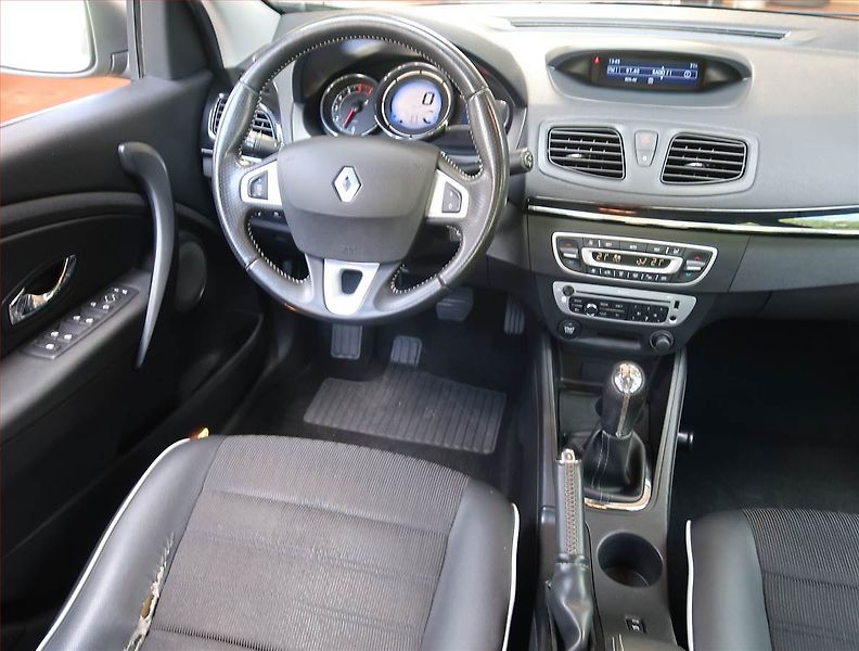 Renault Fluence (2013) 1.6 16V, Tempomat - fotka 7 z 18
