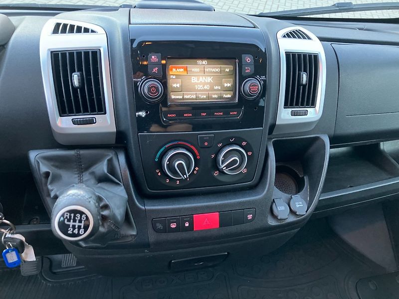 Peugeot Boxer (2022) VALNÍK DVOUKABINA 2.2BHDI L3 - fotka 22 z 26