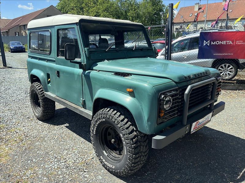 Land Rover Defender 2,5 d 83kW  LR 90 7 míst - fotka 6 z 29