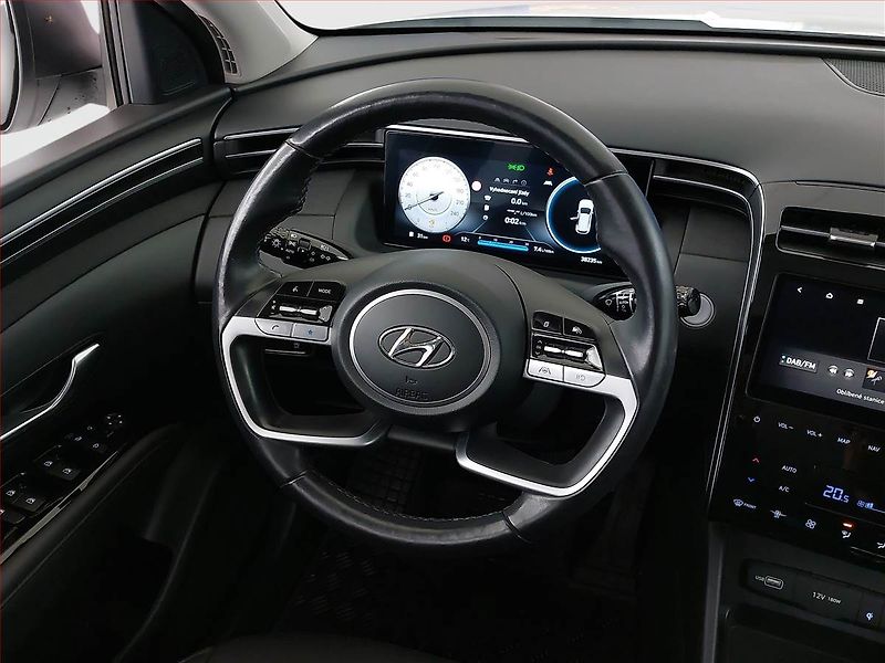 Hyundai Tucson (2024) 1.6 T-GDI - fotka 14 z 18