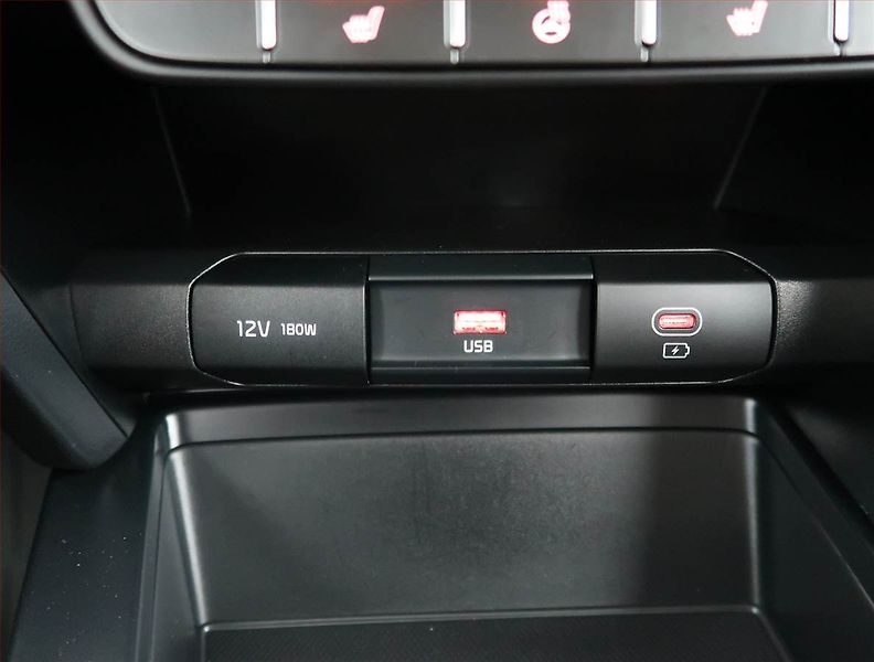 Kia Ceed (2024) 1.5 T-GDI - fotka 22 z 22