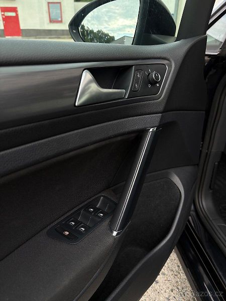 Volkswagen Golf Variant (2017) Volkswagen Golf 7 2.0TDI 110kw - fotka 8 z 11